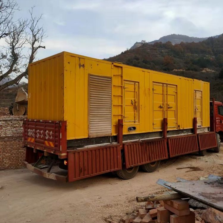 连云200kW 发电机组在带电阻性负载时，输出功率会受到哪些因素的影响？